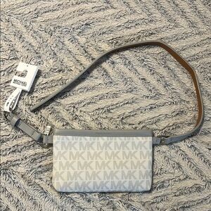 Michael Kors Gray & White Fanny Pack Bag with Adjustable Belt - Never Worn - Med
